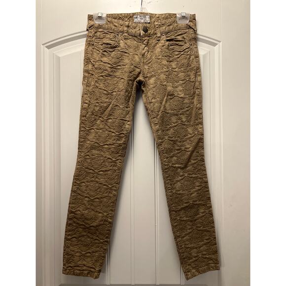 Free People Women’s Low Rise Textured Stretch Skinny Jeans Size 26 Brown Comfort - Picture 2 of 7
